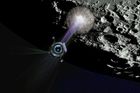 NASA bombardovala Měsíc. Podívejte se
