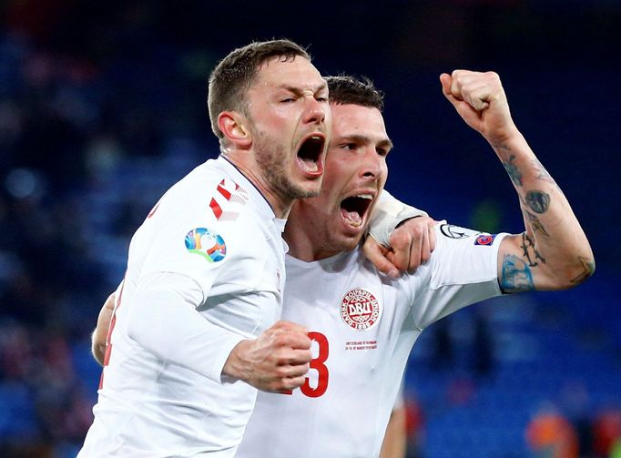 Kvalifikace Euro 2020: Švýcarsko vs Dánsko: Henrik Dalsgaard a Pierre-Emile Hojbjerg