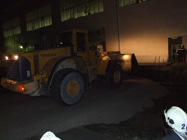Muže zasypal kaolín