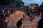 Desítky mrtvých. Barmská armáda bombardovala buddhistickou oslavu