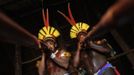 Yawalapiti men play the urua bamboo flute in the Xingu National Park, Mato Grosso State, May 9, 2012. In August the Yawalapiti tribe will hold the Quarup, which is a ritual held over several days to honour in death a person of great importance to them. This year the Quarup will be honouring two people - a Yawalapiti Indian who they consider a great leader, and Darcy Ribeiro, a well-known author, anthropologist and politician known for focusing on the relationship between native peoples and education in Brazil. Picture taken May 9, 2012. REUTERS/Ueslei Marcelino (BRAZIL - Tags: SOCIETY ENVIRONMENT) ATTENTION EDITORS - PICTURE 10 OF 28 FOR PACKAGE 'LIFE WITH THE YAWALAPITI TRIBE' Published: Kvě. 15, 2012, 5:10 odp.