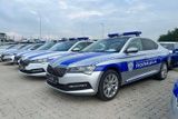 Srbská policie provozuje celkem skoro tři tisíce automobilů Škoda Auto. Nechybí ani Superby, stejně jako Octavie a Scaly.