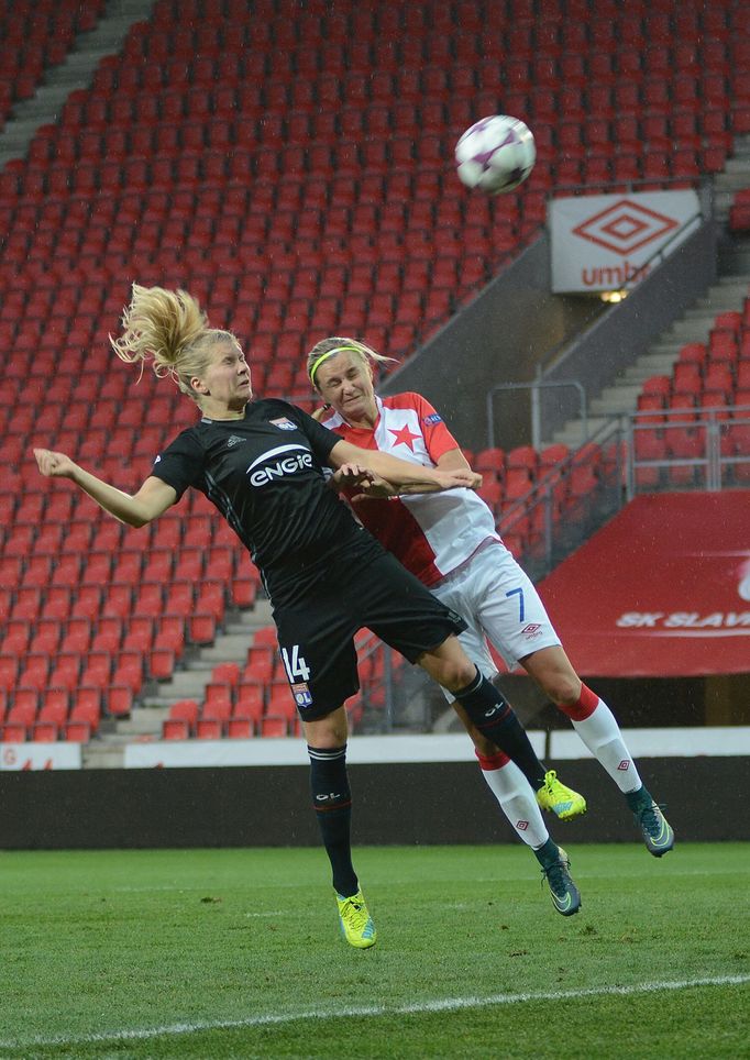 LM, Slavia-Lyon: Simona Necidová (7) - Ada Hegerbergová (14)