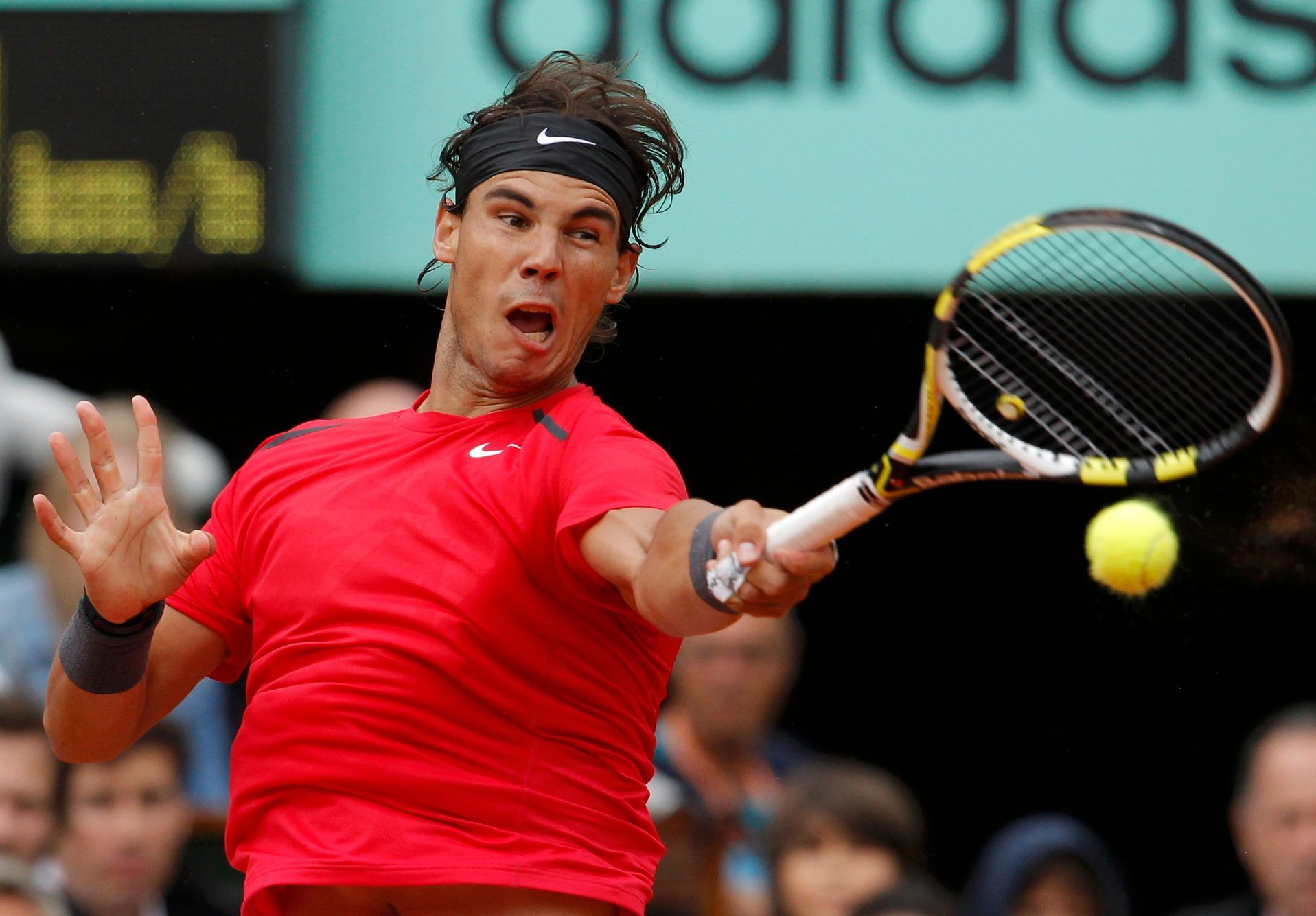 Rafael Nadal ve čtvrtfinále French Open bojuje s Almagrem
