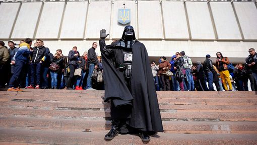 O post ukrajinského prezidenta se chce ucházet i Darth Vader, postava ze slavných Hvězdných válek, jinak také kandidát Internetové strany Ukrajiny.