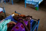 Humanitární organizace přitom upozorňují, že hlad v této nejmladší zemi světa (nezávislost Jižní Súdán vyhlásil v roce 2011) hrozí milionům lidí.