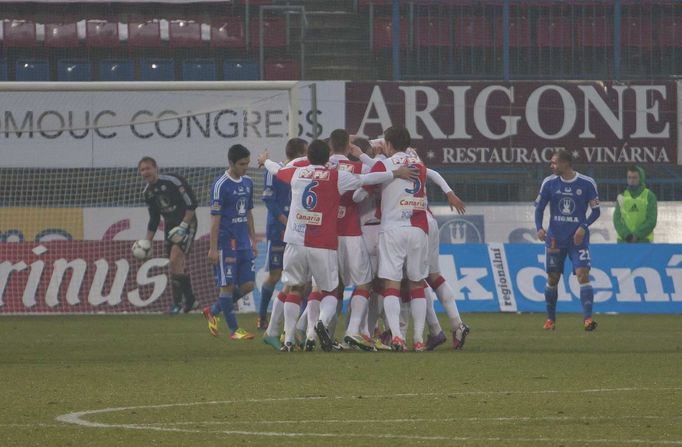 Fotbal, Gambrinus liga, Olomouc - Slavia: slávisté slaví gól