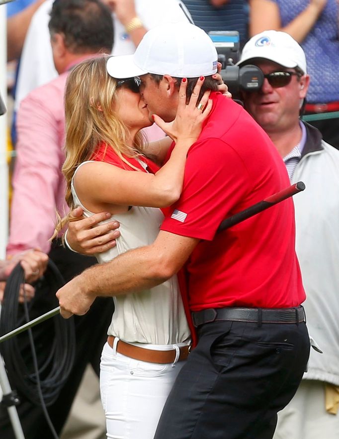 Keegan Bradley a jeho přítelkyně Jillian Stacey na prezidentském poháru USA