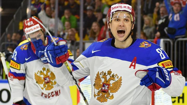 Levnější než hamburger. Ruské hvězdy KHL postihla bizarní výměna, stály drobné; Zdroj foto: ČTK