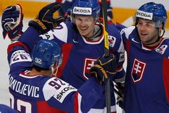 Slováci po boji udolali Francii a jsou ve čtvrtfinále MS