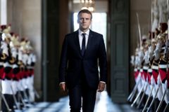 Macron ohlásil velkou reformu francouzských institucí. Na podzim v zemi skončí výjimečný stav