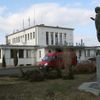Socha Jurije Gagarina před karlovarským letištěm