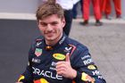 Max Verstappen z Red Bullu slaví vítězství ve VC Španělska F1 2023.