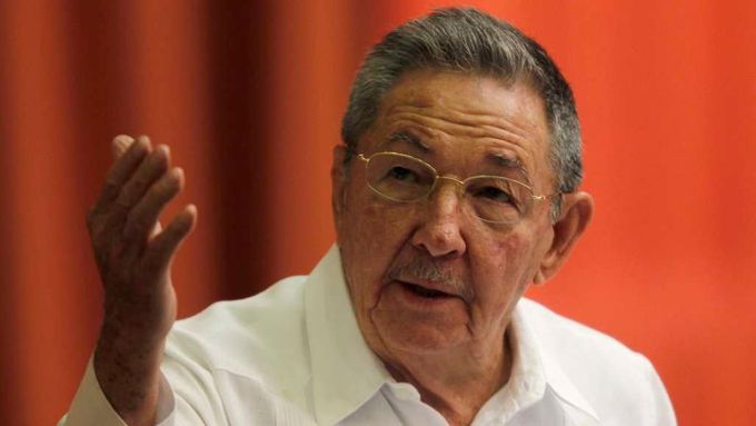 Raúl Castro chce omezit mandát činitelů na dvě pětiletá období.