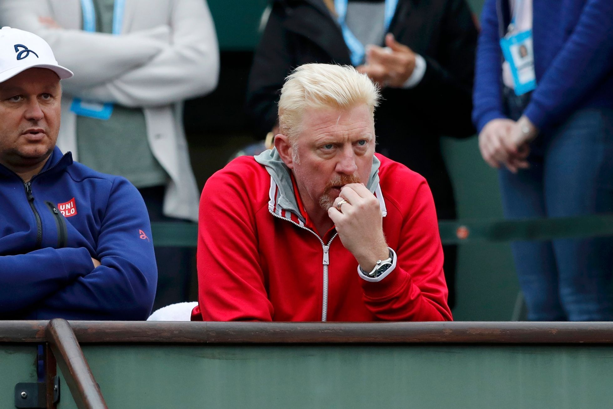 Trenér Novaka Djokoviče Boris Becker ve čtvrtfinále French Open 2016