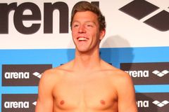 Plavec Micka postoupil na ME pátým časem do finále na 800 m