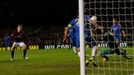 Fotbal, Evropská liga, Chelsea - Sparta: David Lafata (vlevo) dává gól