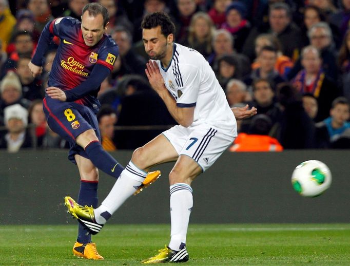 FC Barcelona - Real Madrid: Andres Iniesta -  Alvaro Arbeloa