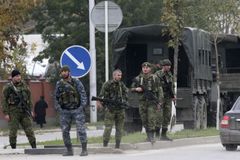 Při útoku na kasárna v Čečensku zemřelo dvanáct lidí, k útoku se přihlásil Islámský stát