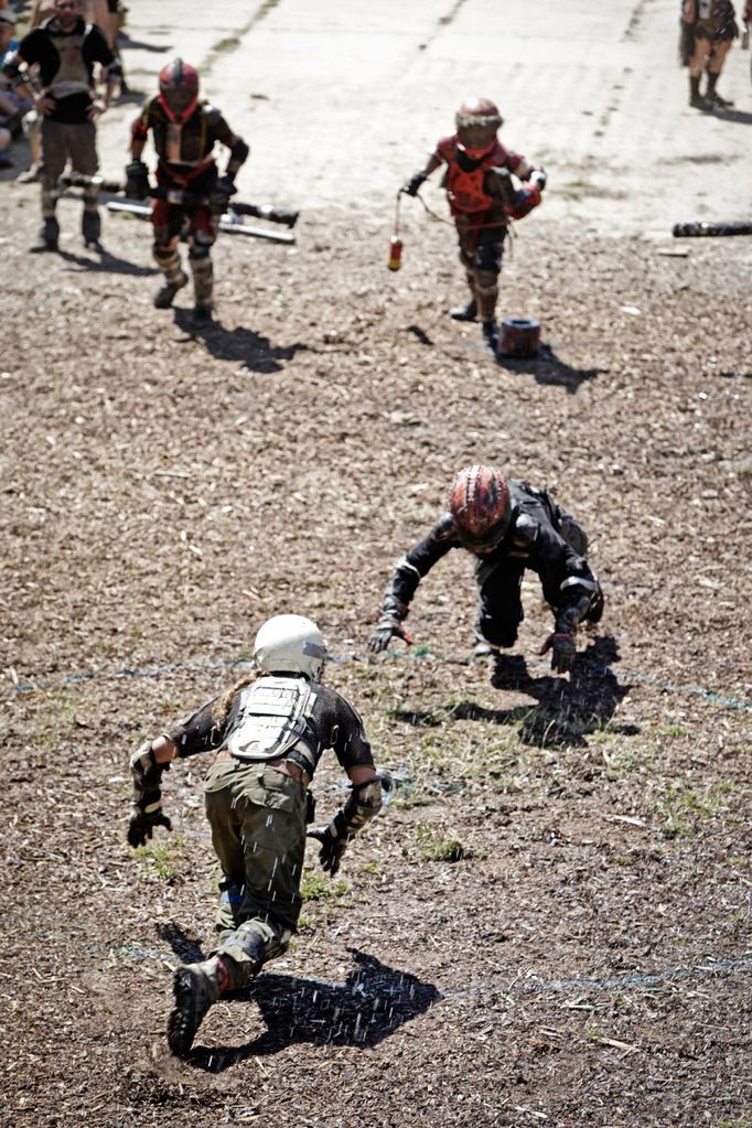 Záběr z Bratronic u Kladna, kde se v areálu bývalé raketové základny v létě 2023 konal festival Junktown.