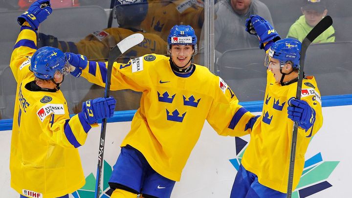 Švédská dvacítka je ve čtvrtfinále MS. Derby s Finskem rozhodla v závěru; Zdroj foto: Reuters