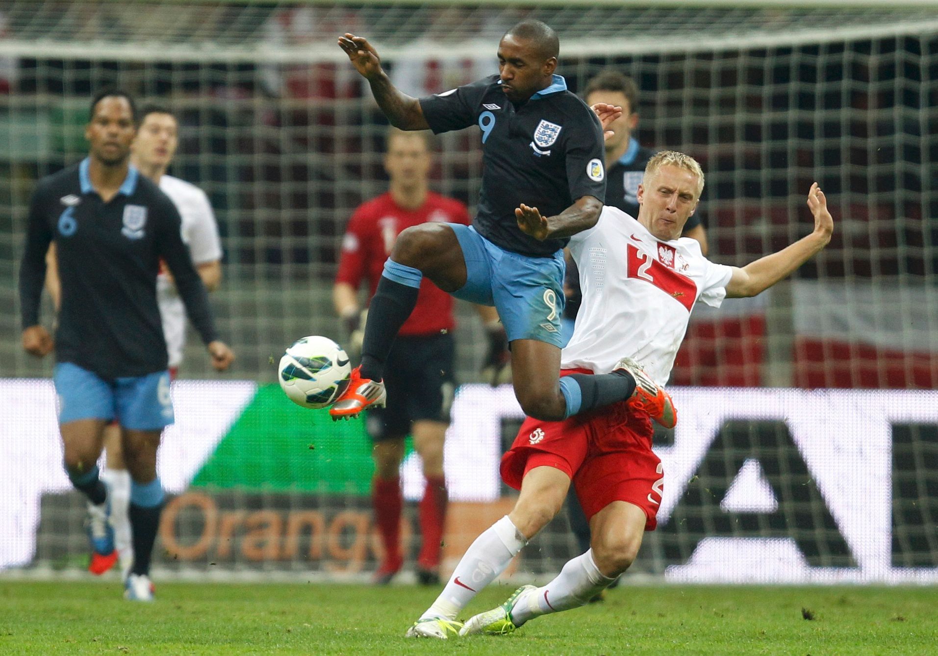 Poláci v dohrávce odloženého utkání kvalifikace na MS 2014 remizovali s Anglií 1:1