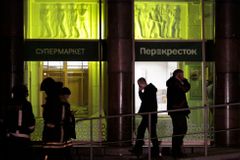 Teroristy likvidujte na místě, řekl Putin po teroristickém útoku v petrohradském supermarketu