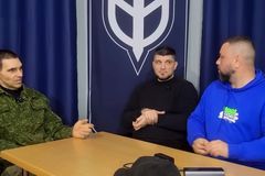 Ruská manželka poslala Čecha na frontu. Prý nešel bojovat, teď se v zajetí omlouvá