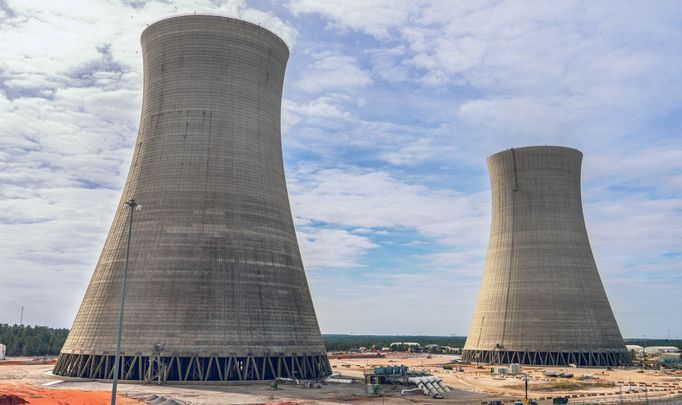 Stavba nových bloků v jaderné elektrárně Plant Vogtle ve státě Georgia v USA, kterou provozuje společnost Georgia Power. Fotografie byly pořízené v listopadu v roce 2022.