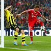 Fotbal, Liga mistrů, Bayern - Dortmund: Mario Mandžukič dává gól na 1:0