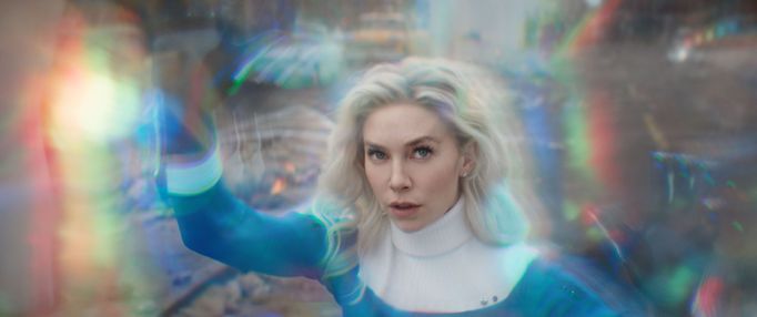 Vanessa Kirby jako Invisible Woman ve filmu Fantastická 4: První kroky.