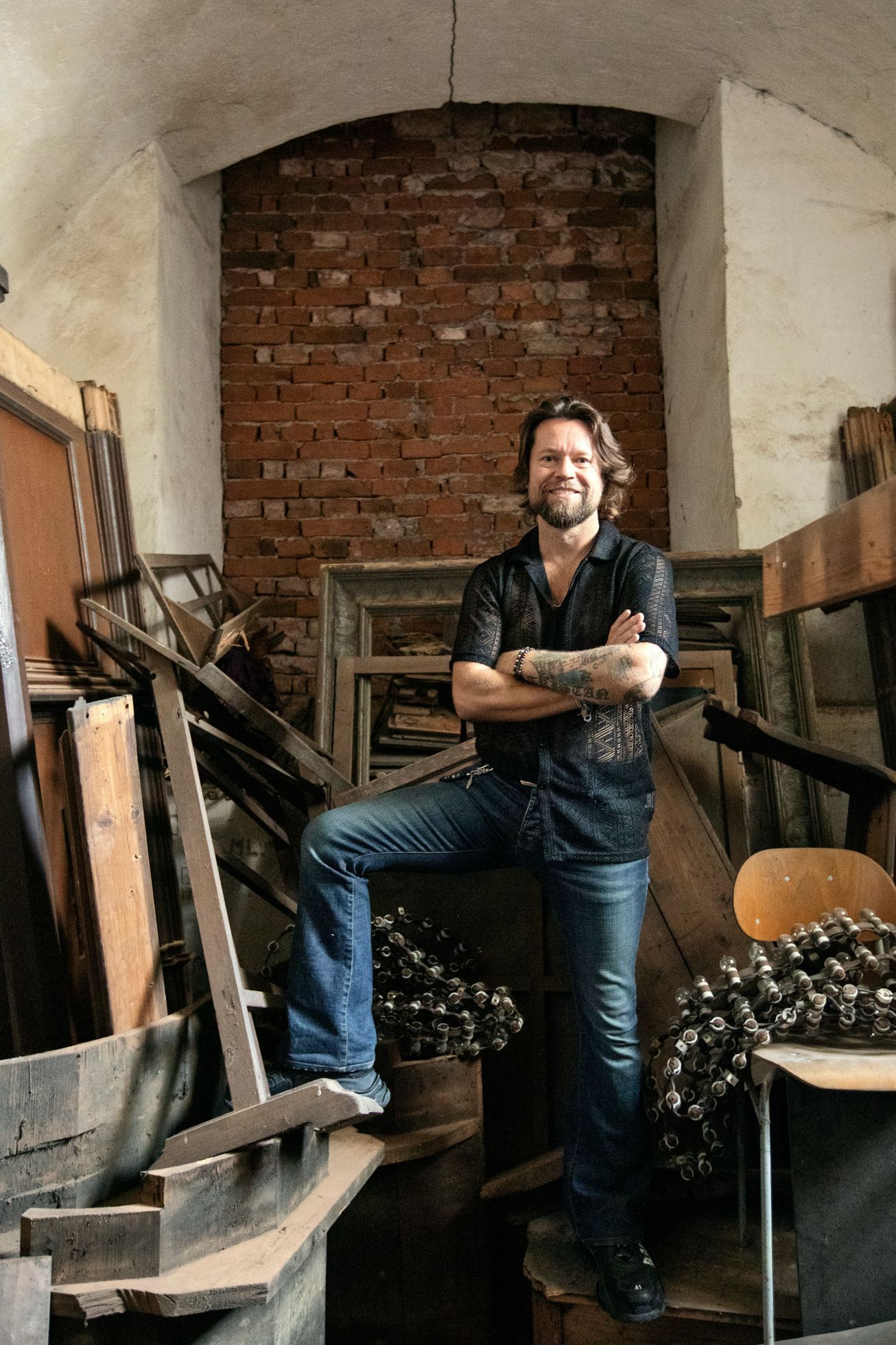 Chotěvice, Karin Babinská,režisérka, herečka, spisovatelka písničkář, herec, Richard Krajčo, frontman kapela Kryštof, Kostel sv. Petra a Pavla, umění,  pop art