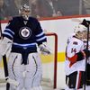 NHL, Winnipeg Jets - Ottawa Senators: Ondřej Pavelec - Colin Greening, Chris Neil, Zack Smith a Marc Methot