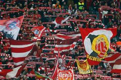 Fanoušci se vrací. Evropský Superpohár v Budapešti uvidí v ochozech 20 000 diváků