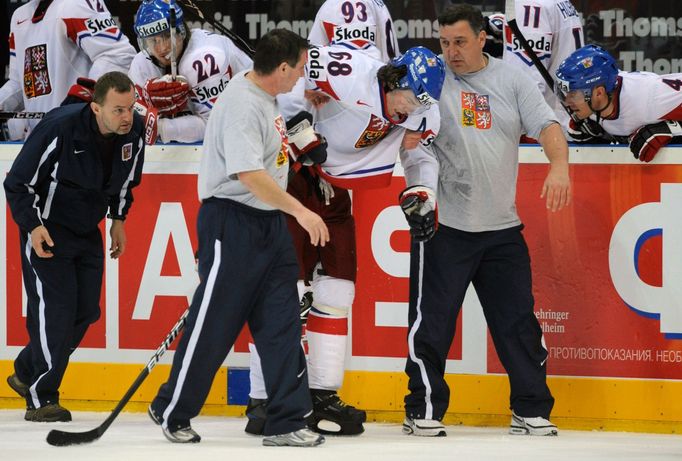 Finále MS 2010 v hokeji, Česko - Rusko: Zraněný Jaromír Jágr.