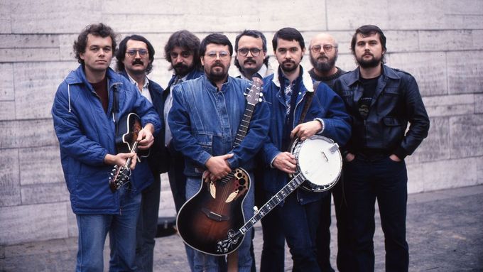 Česká bluegrassová skupina Poutníci nejslavnější období zažila do roku 1991 v čele s Robertem Křesťanem a hráčem na banjo Lubošem Malinou.