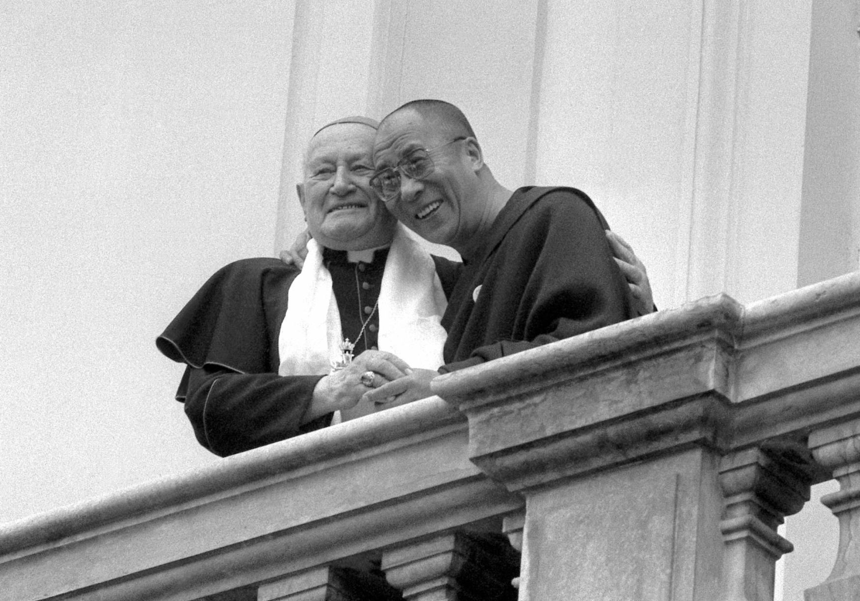 Kardinál František, dalajlama