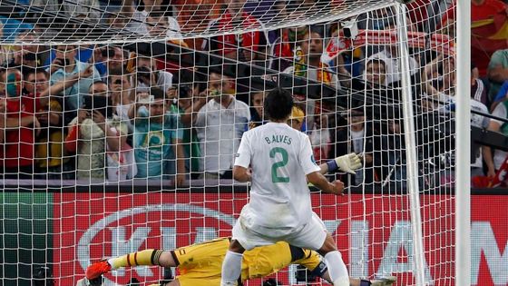 FOTO Ronaldo jede domů, ani nekopal penaltu