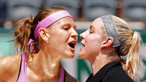 Lucie Šafářová a Bethanie Mattek-Sandsová ve finále French Open 2015
