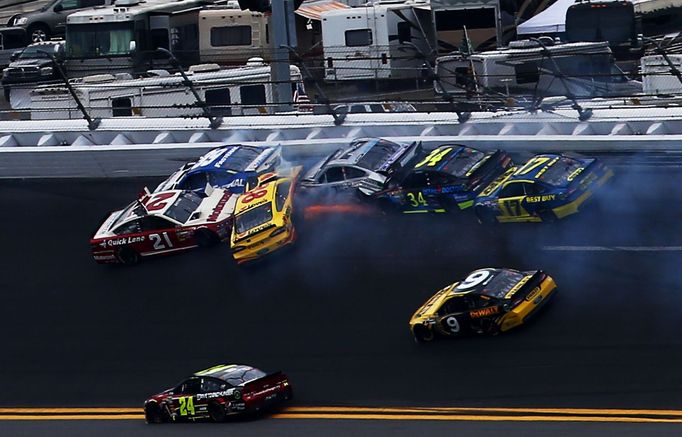 NASCAR, Daytona 500 2013: Carl Edwards (99),  Trevor Bayne (21),  Terry Labonte (32), David Ragan (34),  David Gilliland (38)