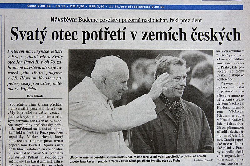 Návštěvy papeže v novinách