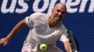 Adrian Mannarino v osmifinále US Open proti Jiřímu Lehečkovi