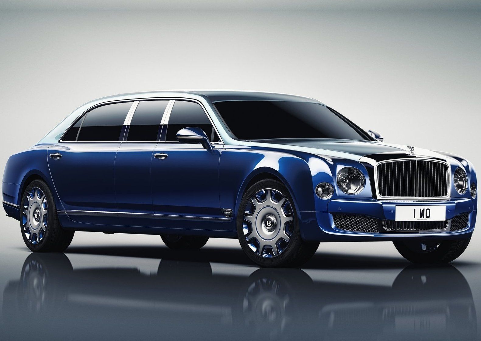 Bentley Mulsanne Grand Limousine by Muliner