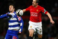 Legenda Manchesteru United Gary Neville ukončil kariéru