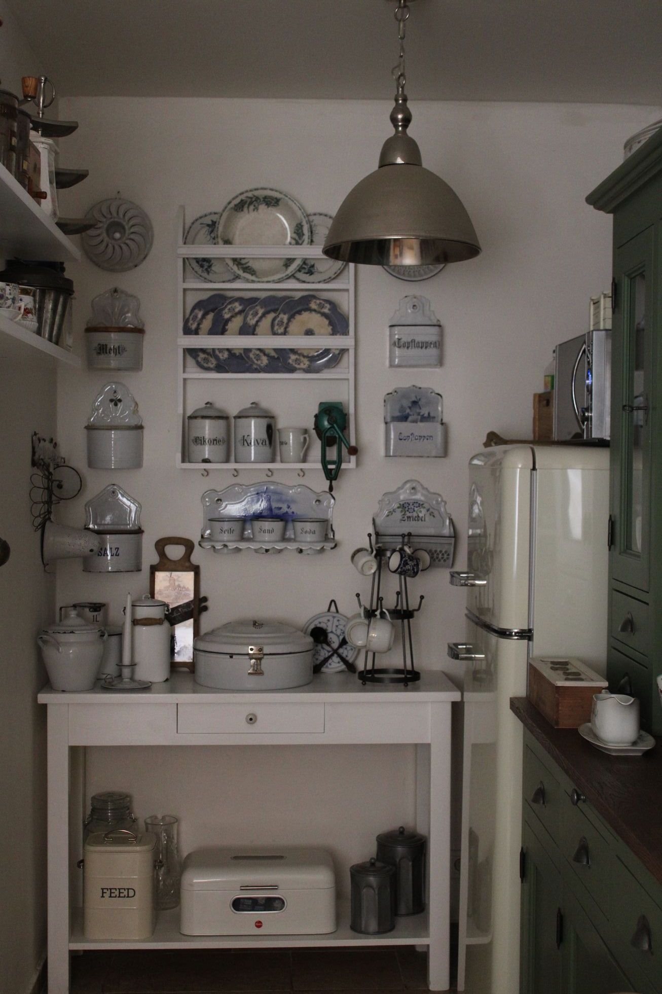 Žijeme na vsi, bydlení, rodina, dům, retro, vintage