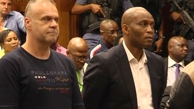 Čech Radovan Krejčíř byl v Johannesburgu odsouzen k 35 letům vězení za pokus o vraždu, za únos a za obchod s drogami.