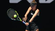 Plejáda českých tenistek na Australian Open vytáhla různorodé outfity. Sedmnáctiletý talent Sára Bejlek se nebála černé ani v horkém australském slunci.