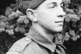 Vojtěch Lukaštík, paravýsadek Intransitive. Padl v boji s gestapem 8. ledna 1943 v Jankovicích.