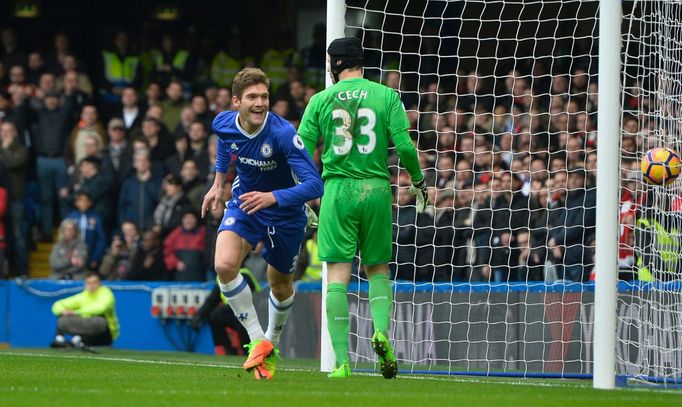 PL, Chelsea-Arsenal: Marcos Alonso - Petr Čech