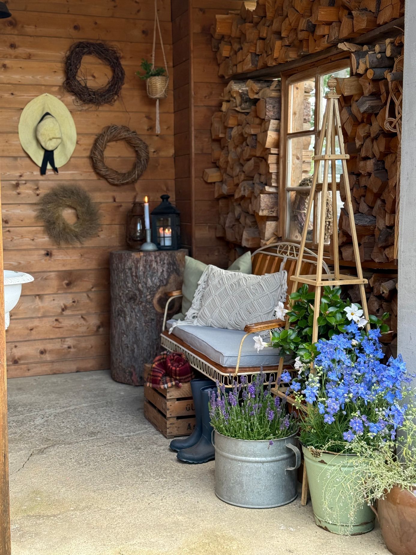 chalupa, domov, chata, rekonstrukce, drátky, řemeslo, rodina